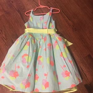 Bright beautiful dress size 6/6x girls